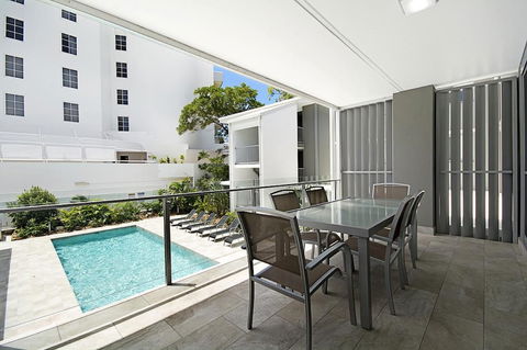 Jacaranda Noosa - Whitsundays Accommodation 3