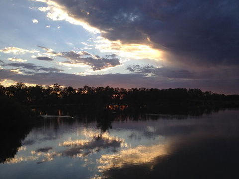 Nagambie Waterfront Motel - Whitsundays Accommodation 3