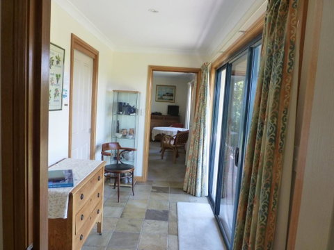 Protea Hill - Whitsundays Accommodation 3