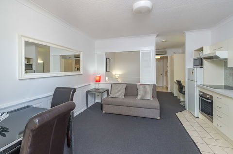 Rivercity Gardens - Whitsundays Accommodation 4