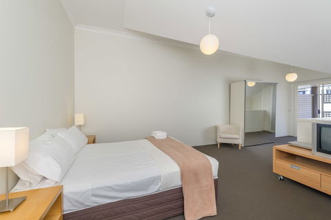 Rivercity Gardens - Whitsundays Accommodation 5