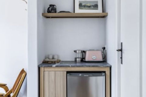 Bondi Beach House - Whitsundays Accommodation 0