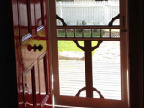 The Close Cottage Morpeth - Whitsundays Accommodation 0