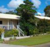 Tinaroo Sunset Retreat - Whitsundays Accommodation