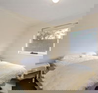 Two Bays Apartments - Whitsundays Accommodation