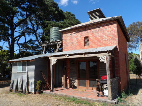 Grampians Historic Tobacco Kiln - Whitsundays Accommodation 0