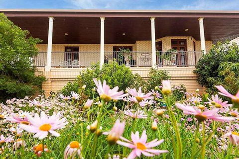 Fairway Manor Accommodation - Whitsundays Accommodation 2