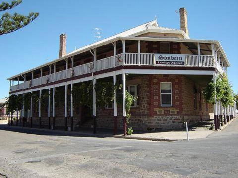Sonbern Lodge Motel - Whitsundays Accommodation 6