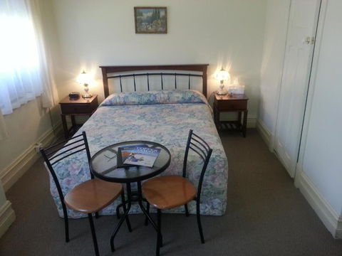 Sonbern Lodge Motel - Whitsundays Accommodation 2