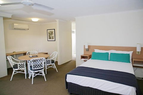 D'arcy Arms Motel - Whitsundays Accommodation 5