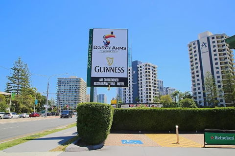 D'arcy Arms Motel - Whitsundays Accommodation 0
