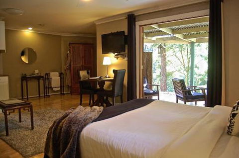 Mount Evelyn Retreat - Whitsundays Accommodation 3
