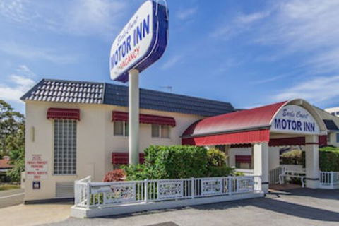 Earls Court Motor Inn - Whitsundays Accommodation 0