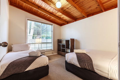 The Cottages At Hepburn Springs - Whitsundays Accommodation 0