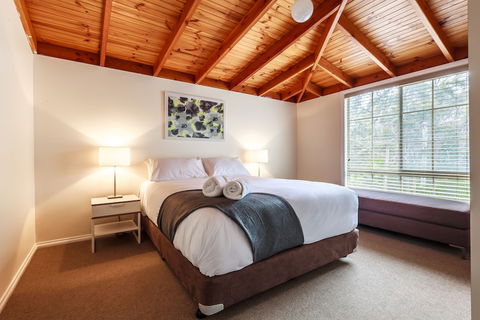 The Cottages At Hepburn Springs - Whitsundays Accommodation 3