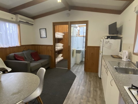 Beechworth Cabins - Whitsundays Accommodation 5