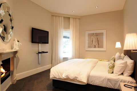 5 Rooms At The Stirling Hotel - Whitsundays Accommodation 3