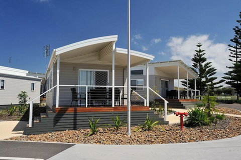 NRMA Stockton Beach Holiday Park - Whitsundays Accommodation 1