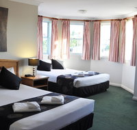 Meadowbrook Hotel - Whitsundays Accommodation