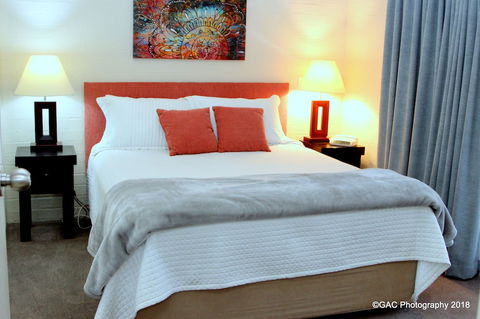 Mollymook Cove Apartments - Whitsundays Accommodation 2