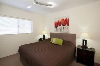 Mollymook Cove Apartments - Whitsundays Accommodation 4