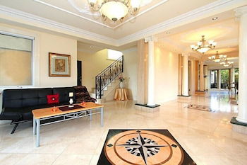 ABC Accommodation - Rosebud - Whitsundays Accommodation 2