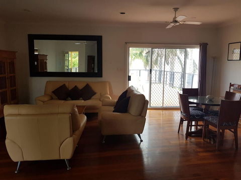 Squid Ink Motel - Whitsundays Accommodation 6