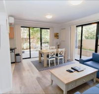 Bondi Beach Garden Apartment - Whitsundays Accommodation
