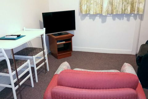 Millicent Motel - Whitsundays Accommodation 7