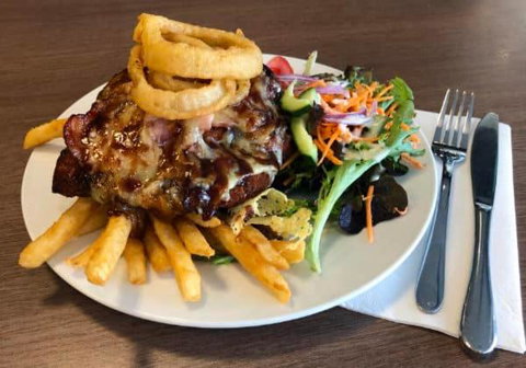 Lake Mulwala Hotel Motel - Whitsundays Accommodation 6