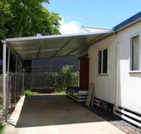 Kennys Cabin - Whitsundays Accommodation