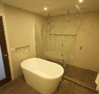 Mayfair Serviced Apartments - Whitsundays Accommodation