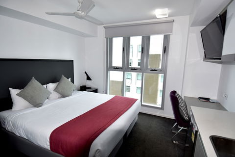 H On Mitchell Apartment Hotel - Whitsundays Accommodation 5