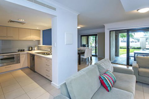 Yallingup Beach Resort - Whitsundays Accommodation 3