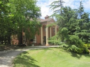 Ashbourne SA Whitsundays Accommodation