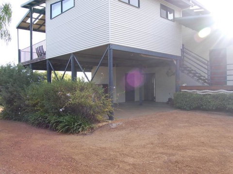 Ocean Beach House - Whitsundays Accommodation 1