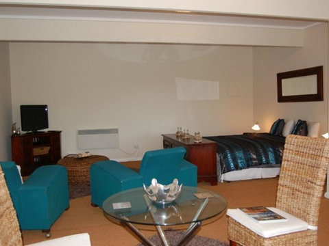 Ocean Beach House - Whitsundays Accommodation 2