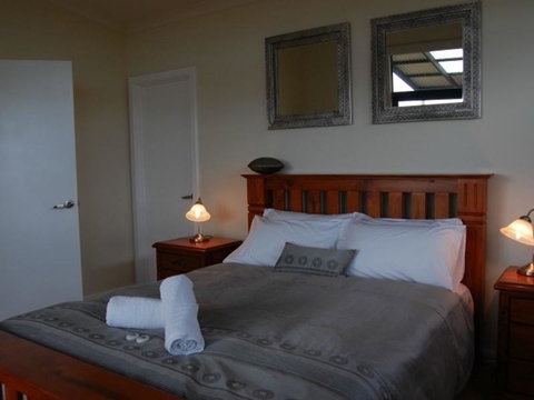 Ocean Beach House - Whitsundays Accommodation 6