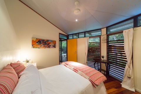 The Dome House - Whitsundays Accommodation 2