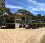 Cabernet Cottage - Whitsundays Accommodation