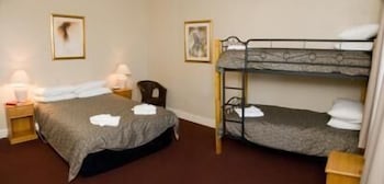 Alpine Hotel - Whitsundays Accommodation 3