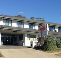 White Manor Motel - Whitsundays Accommodation