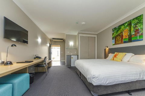 Cowra Services Club Motel - Whitsundays Accommodation 4