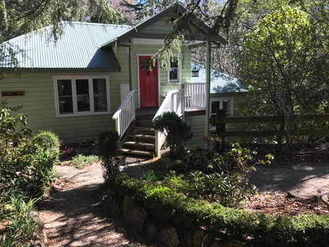 Highland Cottage - Whitsundays Accommodation 4