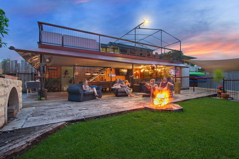 Gladstone Backpackers - Whitsundays Accommodation 5