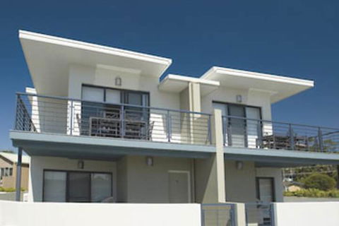 Mollymook Beachfront Executive Apartment - Whitsundays Accommodation 3
