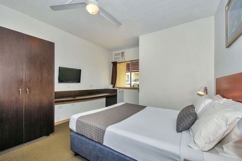 Darwin City Edge Motel & Suites - Whitsundays Accommodation 1