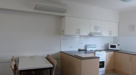 Glenelg Holiday Apartments- Corfu - Whitsundays Accommodation 3