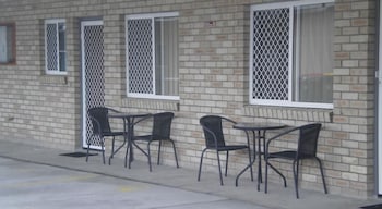 Molika Springs Motel - Whitsundays Accommodation 2