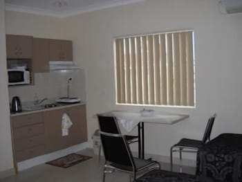 Molika Springs Motel - Whitsundays Accommodation 3